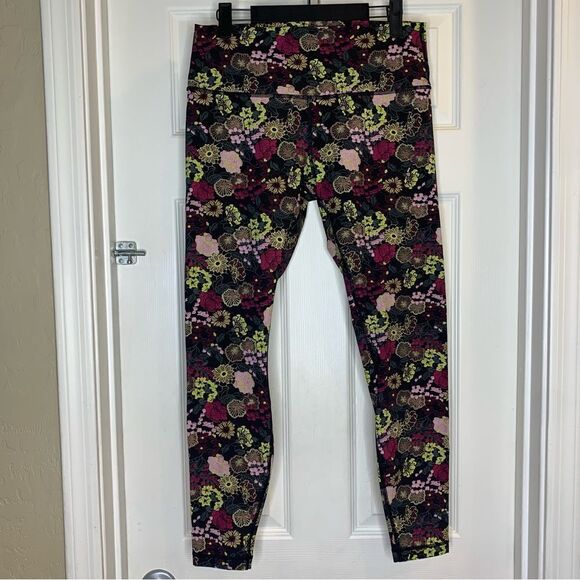 Lululemon Forster Rohner Special Edition Size 10 - Picture 1 of 9